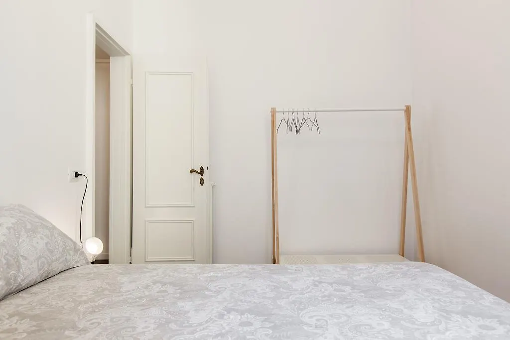 Della Spiga Apartment Milánó 0*,  Olaszország